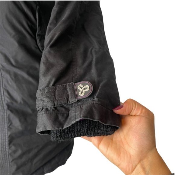 ARITZIA TNA Women's Black Faux Fur Hooded Waterproof Long Parka SizeXS Pre-Owned - Picture 3 of 15